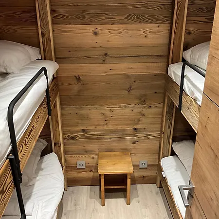 Le De Molanes - 1500 Apartment